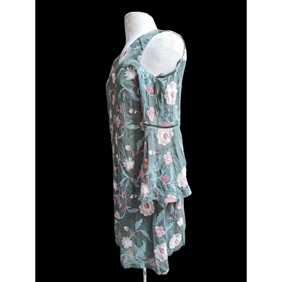 Luxology Women's Size 4 Cold Shoulder Dress Floral Embroidered Boho Bell Sleeves - Picture 9 of 11